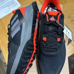 Adidas men hiking shoes size 10